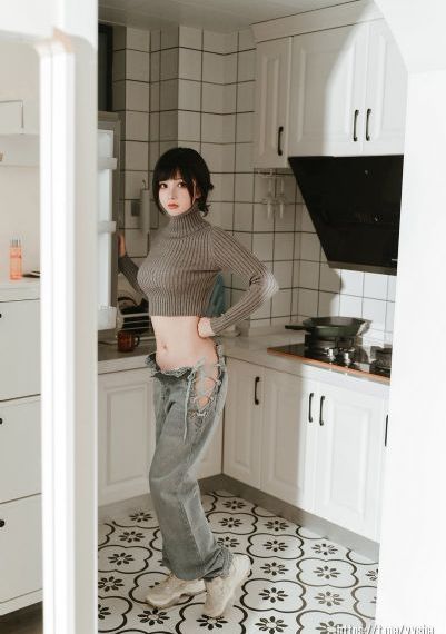 大胸美女黄色三板片_高清在线观看视频