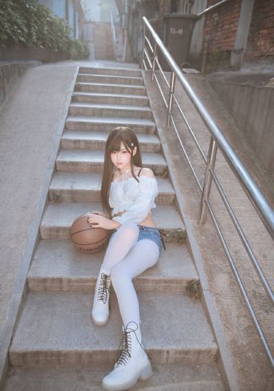 欧美tickle免费挠脚心_BD韩语神马在线观看