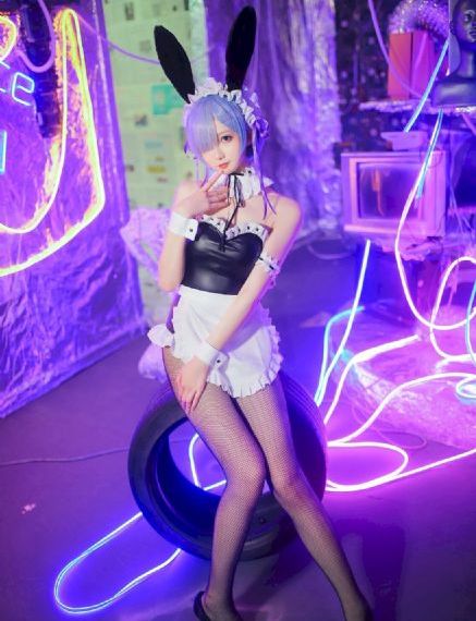 农村熟妇高潮喷水无码中出_720完整版观看