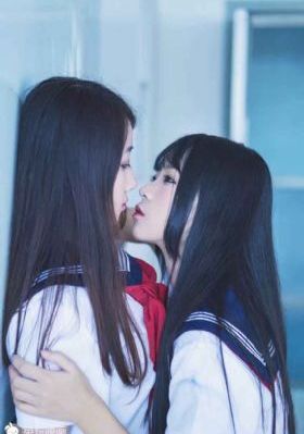 女生光溜溜图片视频素材大全高清_暖暖免费观看视频