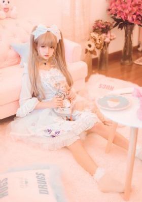 男生女生滑滑滑APP_中英字幕1080