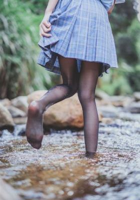 束缚被调教打开双腿按摩器_免费高清日本成人在线