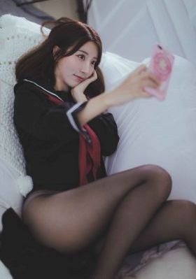 2024久久精品亚洲自拍偷拍专区_迅雷手机免费观看